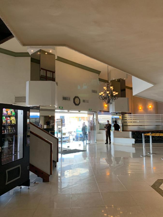 מונטריי Fastos Hotel מראה חיצוני תמונה