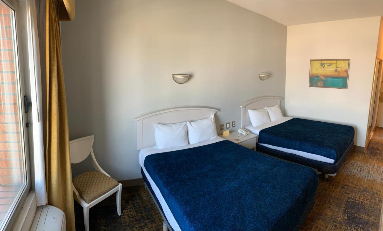 מונטריי Fastos Hotel מראה חיצוני תמונה
