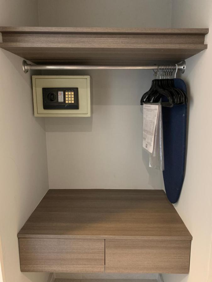 מונטריי Fastos Hotel מראה חיצוני תמונה