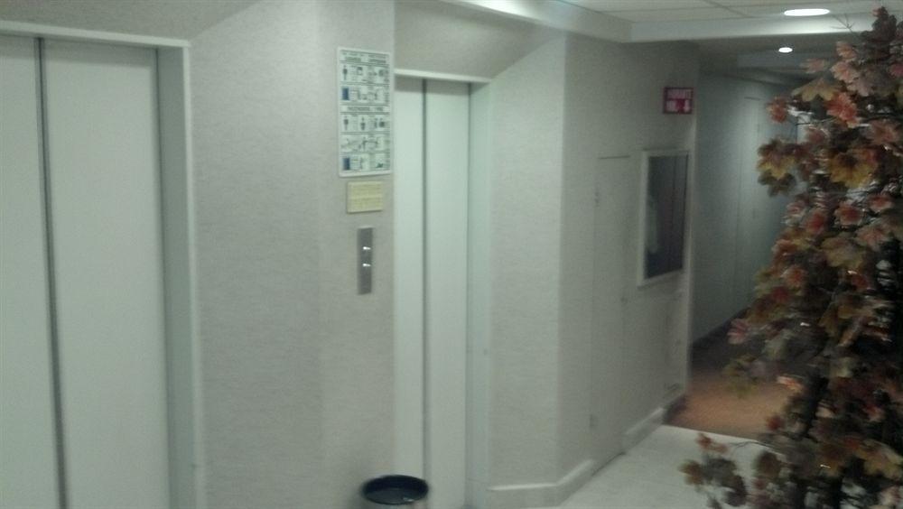 מונטריי Fastos Hotel מראה חיצוני תמונה