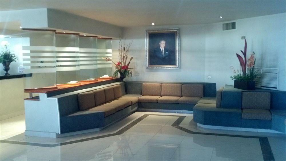 מונטריי Fastos Hotel מראה חיצוני תמונה