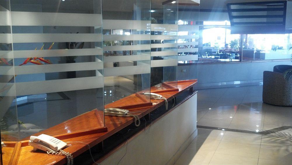 מונטריי Fastos Hotel מראה חיצוני תמונה